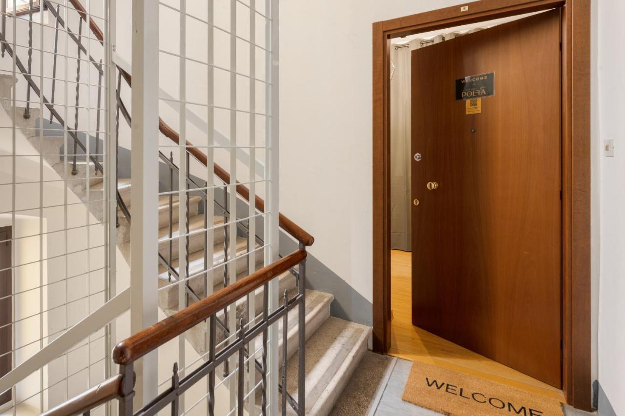 Suite Foscolo, In Piazza A Триест Экстерьер фото